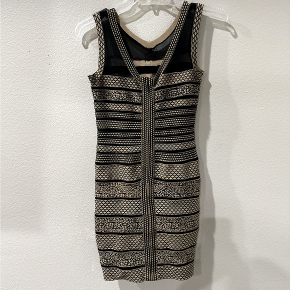 🎉SUPER SALE EVERYTHING MUST GO! Bandage Dress Tan & Beige w Sheer Panels Size L - Picture 7 of 11